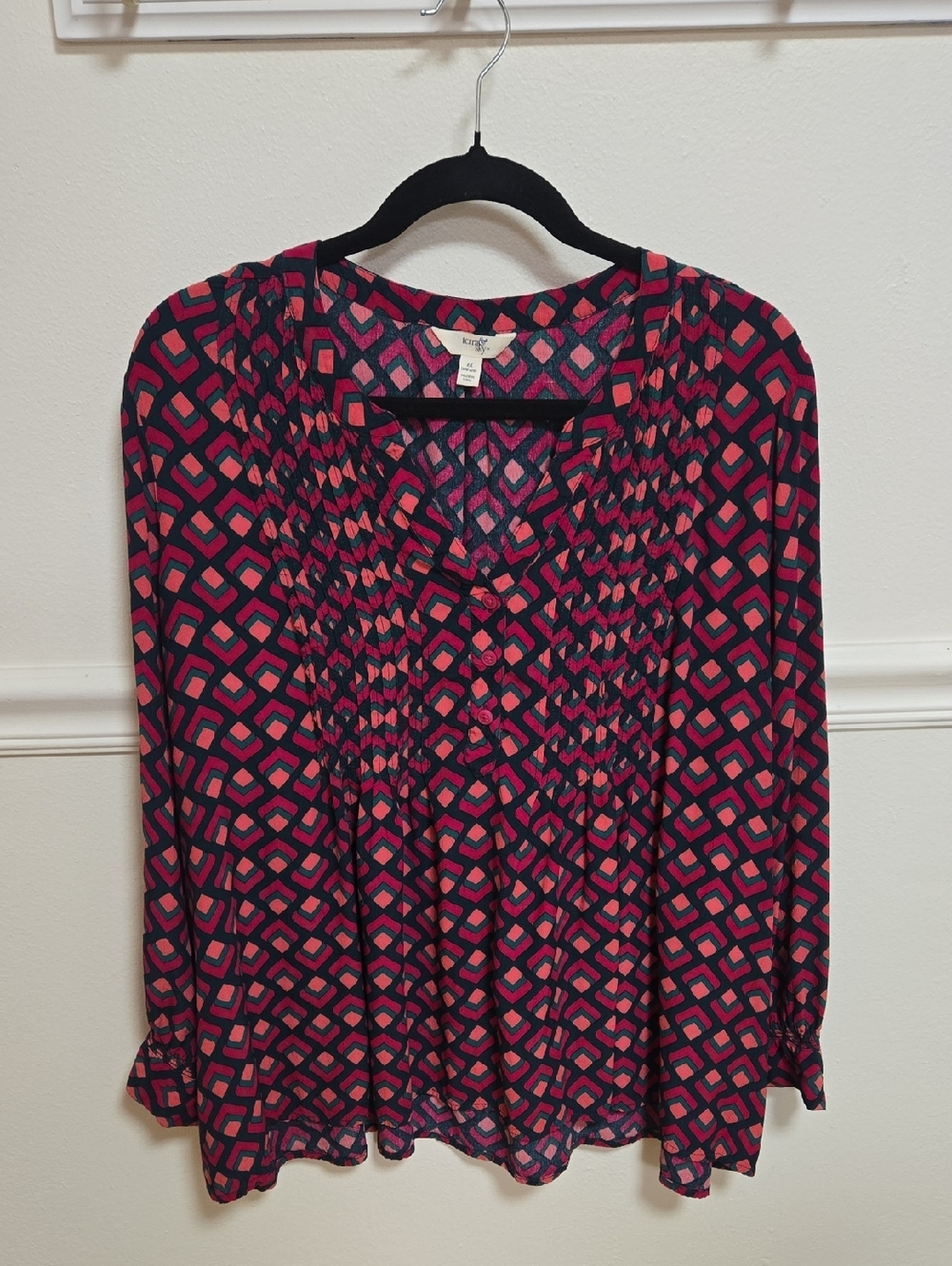 Kensie Navy and Hot Pink Geometric Button-Front Blouse